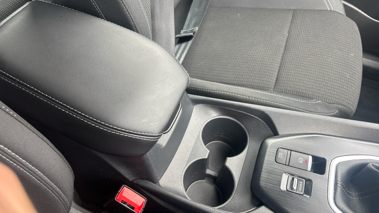 Nissan Qashqai 1.3 DiG-T MH Acenta Premium 5dr Petrol Hatchback